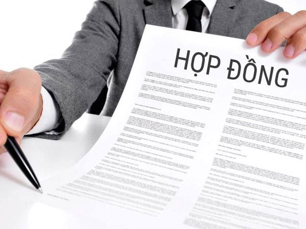 Mua bảo hiểm qua ngân hàng, khách 'quay xe' hủy hợp đồng lên đến 73%