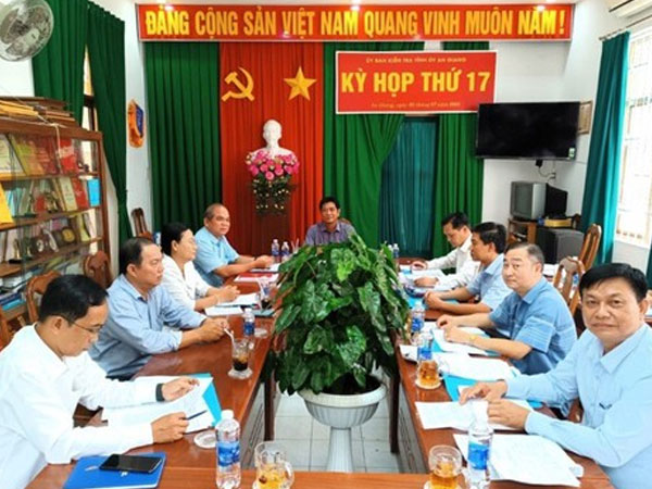 Hàng loạt cán bộ thi hành án của một tỉnh bị kỷ luật