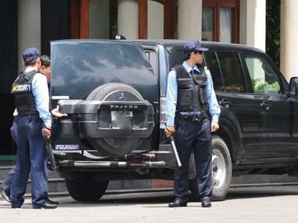 Ngân hàng thanh lý xe ô tô chở tiền, giá khởi điểm ngang giá xe máy