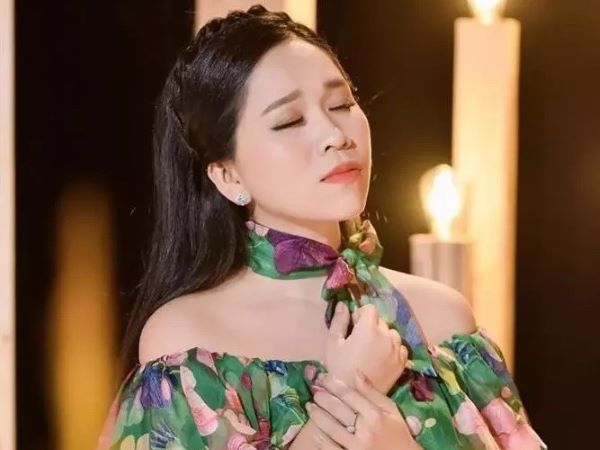 Cháu gái cố NSƯT Vũ Linh nói về 'bản án cấm sóng'