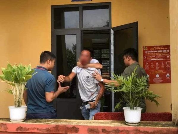 Đình chỉ công tác cán bộ công an bị tố đánh người tại trụ sở