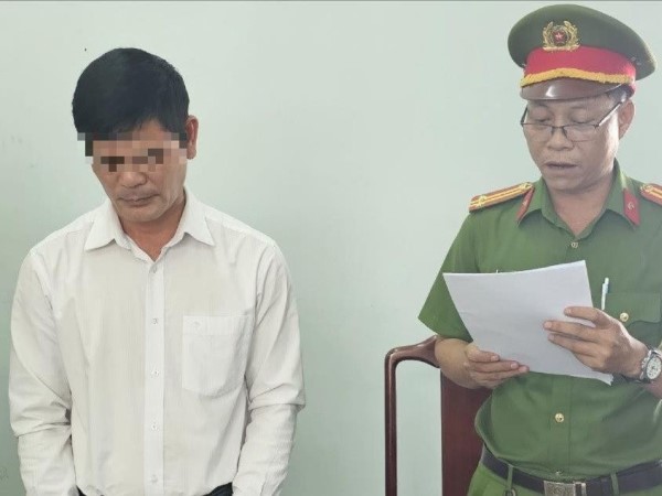 Bắt Phó Giám đốc chi nhánh ngân hàng ở Bình Dương