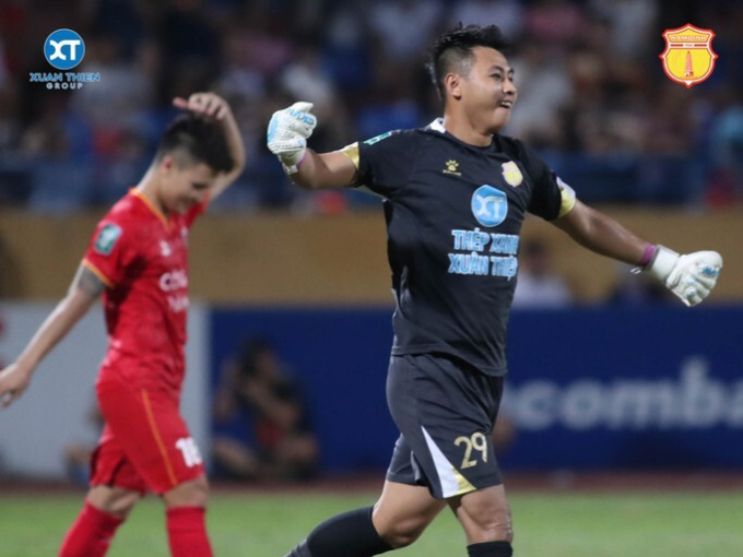 Quang Hải đá hỏng 11 m, Công an Hà Nội bị loại khỏi Cúp quốc gia 2023