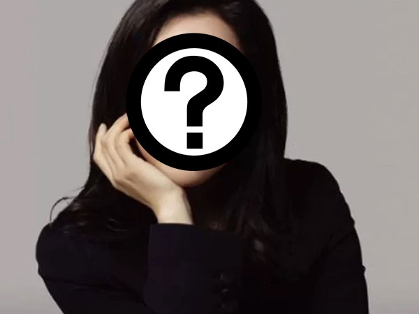 Nữ ca sĩ nổi tiếng đột tử trong nhà vệ sinh chỉ vài phút trước buổi biểu diễn