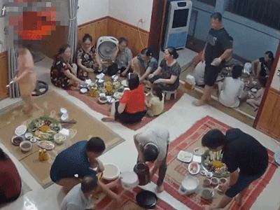 Mang rượu quý ra chưa kịp đãi khách, gia chủ 'đứng hình' vì sự bất cẩn của mình