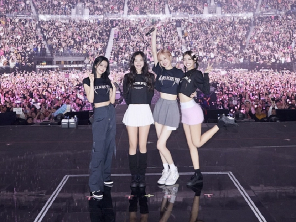 Ngày mở bán vé concert BLACKPINK: Sold-out nhiều hạng vé, fan quốc tế đưa “Born Pink Hà Nội" lên thẳng #1 Twitter