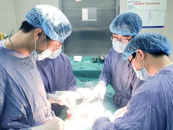 Bị cắt một phần dương vật khi chưa đến tuổi 40 vì nguyên nhân hay gặp