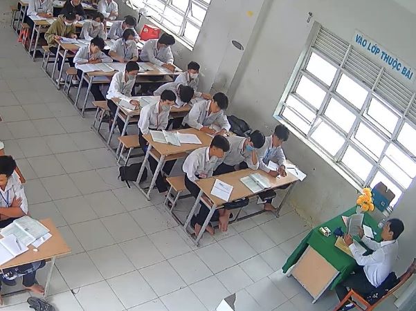 Xôn xao clip thầy giáo mắng học sinh 'đầu trâu, đầu chó'