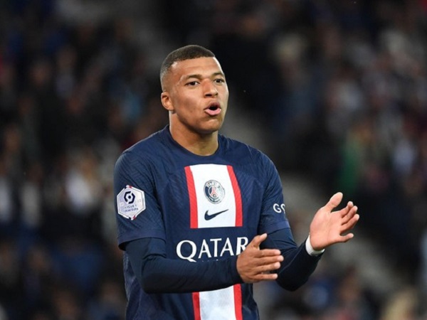 Kylian Mbappe nổi loạn, công khai chỉ trích PSG thậm tệ