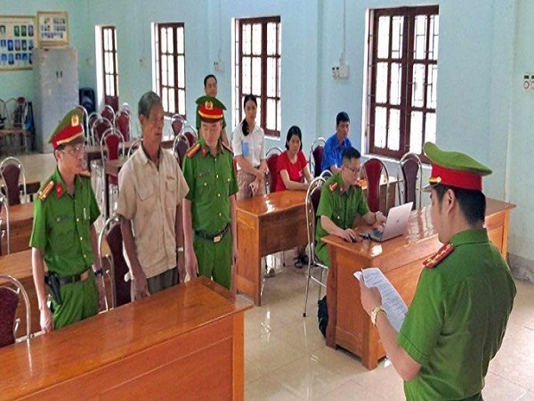 Uống nhiều rượu, cậu cầm điếu cày đánh cháu chấn thương sọ não