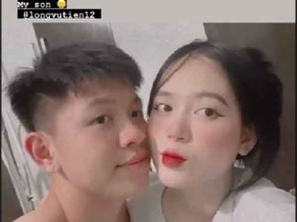 Vợ một cầu thủ tung camera ghi lại cảnh tượng khó đỡ trong gia đình
