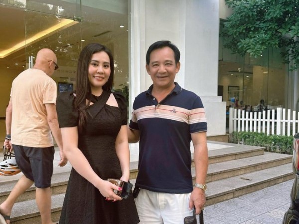 Hoa hậu Phan Kim Oanh và NSƯT Quang Tèo sánh vai sau tin đồn tình cảm