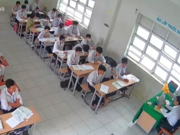 Thầy giáo nhận sai khi nói học sinh "đầu trâu, đầu chó"