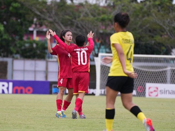 Đè bẹp Malaysia 6-0, tuyển nữ Việt Nam vào bán kết U19 Đông Nam Á 2023