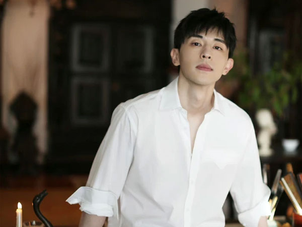 Đặng Luân chính thức lộ diện với ngoại hình gây xôn xao sau vụ cưỡng chế tài sản 6 tỷ