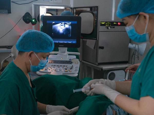 Chồng là ‘độc đinh’, vợ phải có con trai bằng mọi giá