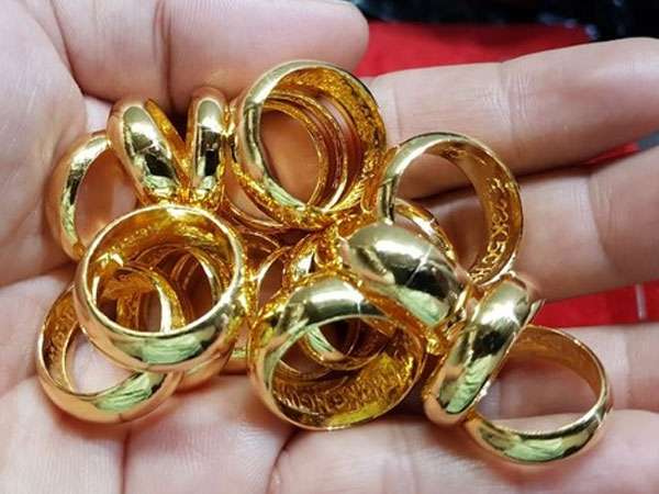 Lý do nhiều người mua vàng nhẫn tròn trơn