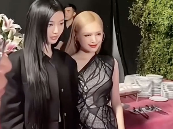 Bâu - Xoài Non đọ sắc: Thí sinh hot nhất The Face có làm lu mờ 'búp bê sống'?