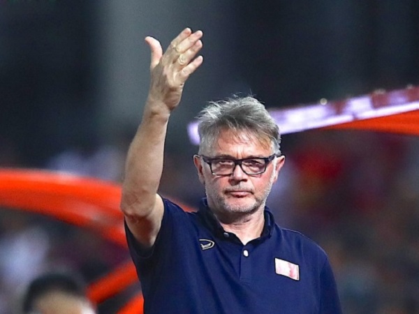 HLV Troussier: 'Bóng đá Việt Nam chỉ đứng thứ 18-19 châu Á, chưa vươn được ra tầm châu lục'