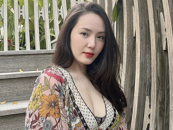 Phương Linh tung loạt tin nhắn 'chửi' bạn trai như hát hay, netizen: 'Chắc chỉ có anh này mới chịu được chị'