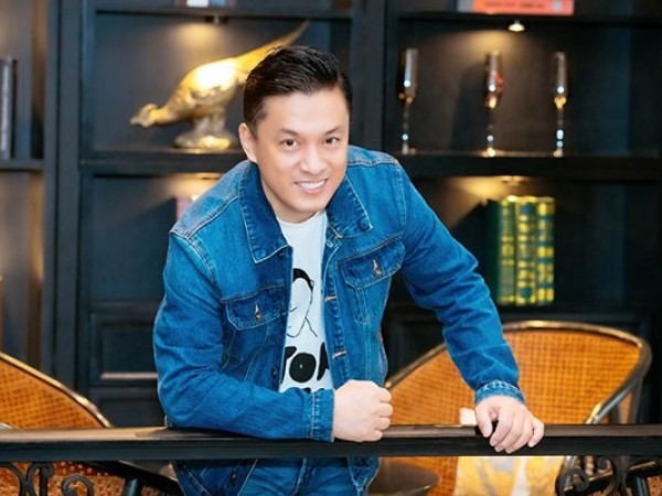 Lam Trường nhớ lại thời đạp xe đi hát, tuột xích nhưng vẫn kịp về Giao thừa