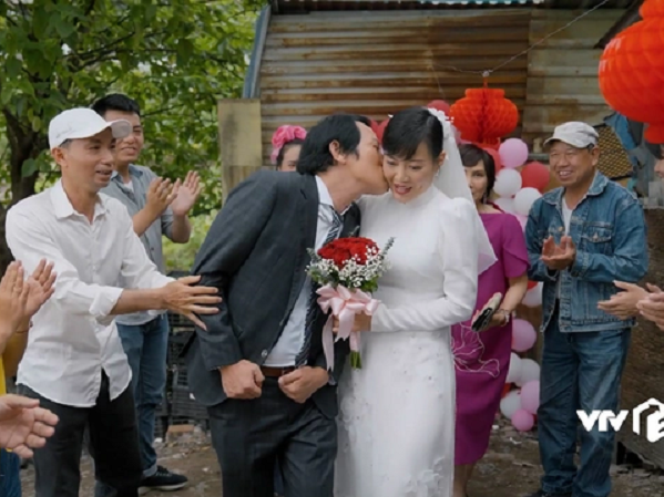 Cuộc đời vẫn đẹp sao tập 45: Đám cưới Lưu - Luyến rộn ràng nơi xóm chợ nghèo, khán giả hài lòng với cái kết viên mãn