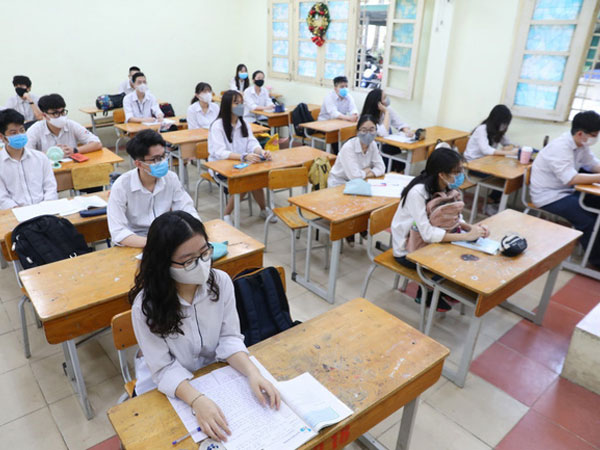 Hà Nội đề xuất tăng 50 học sinh/lớp giải bài toán thiếu suất lớp 10, có khả thi?