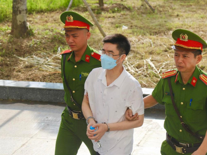 'Vụ chuyến bay giải cứu': Cựu điều tra viên đề cập việc bỏ lọt tội phạm