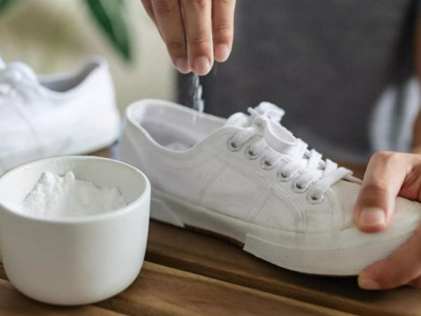 8 Tips hướng dẫn khử mùi hôi của giày 'hiệu quả không ngờ'