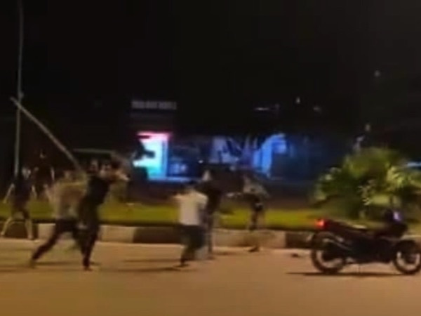 Hỗn chiến kinh hoàng sau va chạm giao thông khiến 3 người thương vong