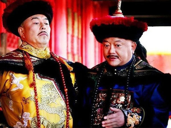 Vì sao hậu thế mãi không tìm thấy nơi chôn cất Hòa Thân?
