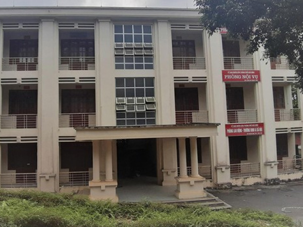 Vì sao nhà, đất công dôi dư, bán không ai mua?