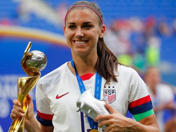 10 bàn đẹp nhất lịch sử World Cup nữ, phái đẹp ghi siêu phẩm 'đấng mày râu' phải nể