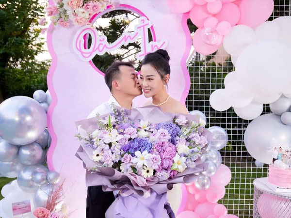 HOT: Phương Oanh xác nhận tổ chức đám cưới với Shark Bình, địa điểm thời gian được hé lộ?