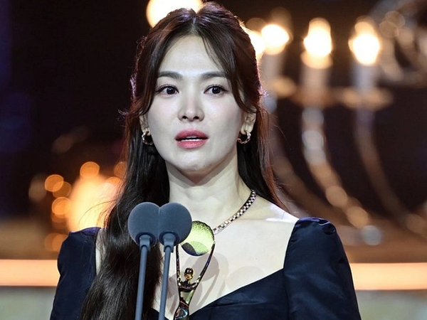 Kết quả giải truyền hình Rồng Xanh 2023: The Glory mất giải quan trọng, Song Hye Kyo giành Daesang cao quý