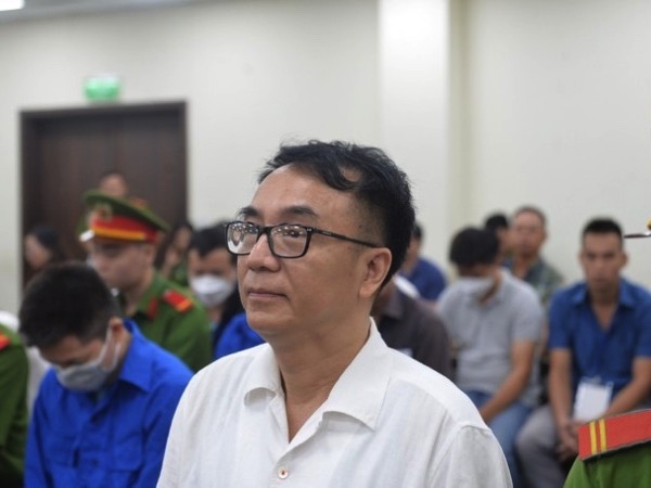 Cựu cục phó quản lý thị trường Trần Hùng bị đề nghị 9-10 năm tù