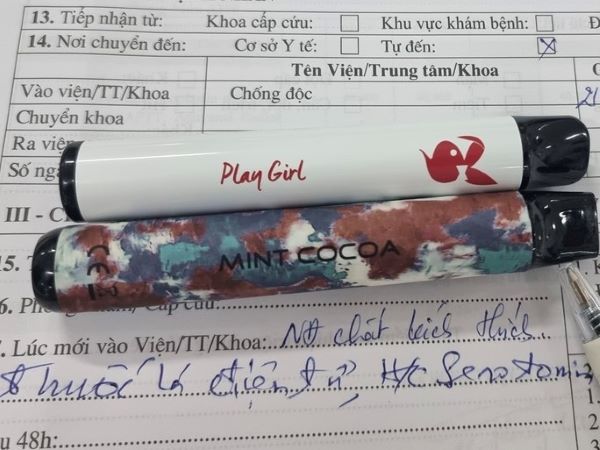 Nam, nữ thanh niên nguy kịch do ngộ độc thuốc lá điện tử trộn ma tuý mới