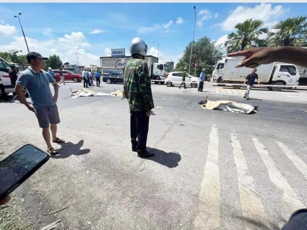 Tai nạn thương tâm gần khu công nghiệp ở Hà Nội, người phụ nữ cùng 2 trẻ nhỏ tử vong