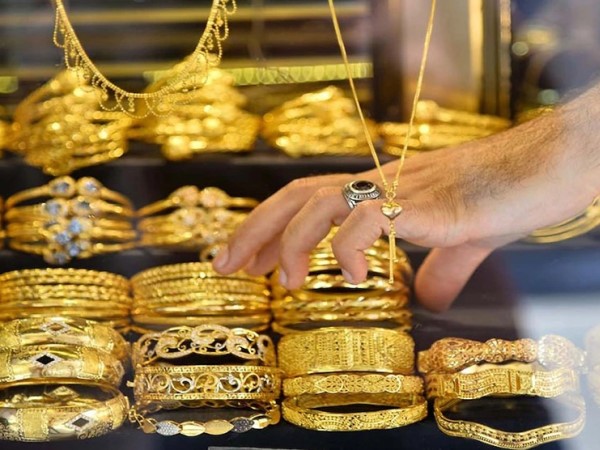 Giá vàng hôm nay 23/7: Tăng giá, chờ đợi hành động của Fed
