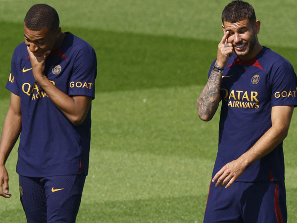 MU đàm phán mua Mbappe giá kỷ lục