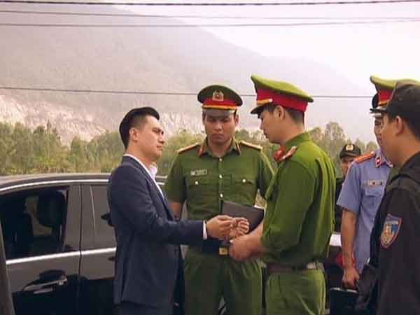 Phim truyền hình Việt đình đám về chạy án, hối lộ