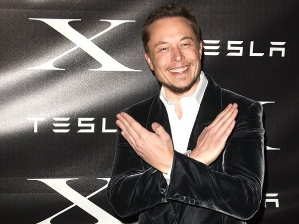 Elon Musk chính thức đổi logo Twitter thành chữ X, giải thích ý nghĩa rất ấn tượng
