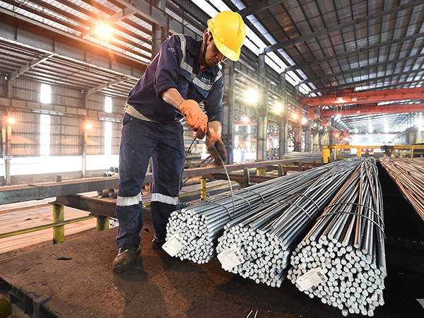 Đà giảm chưa dứt, thép mất giá 15 lần liên tiếp