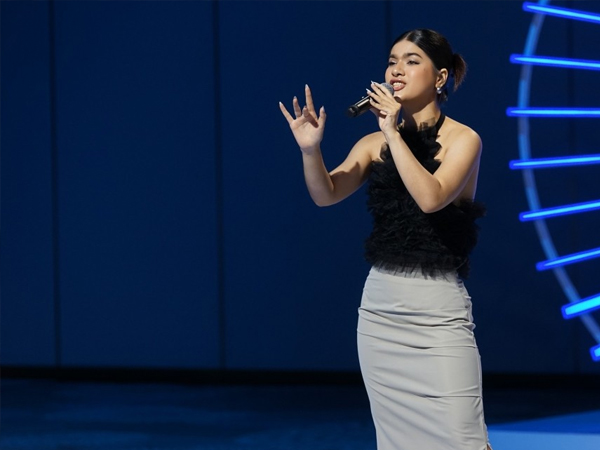 Vietnam Idol chơi chiêu nắn gân thí sinh