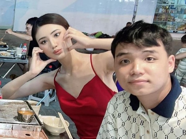 Netizen sợ hoa hậu Ý Nhi và bạn trai yêu 6 năm sẽ sớm toang, tự dưng buồn ngang!