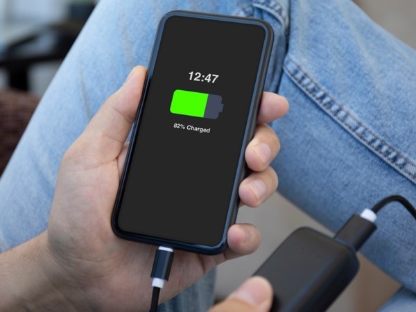 Khi nào cần thay pin iPhone?