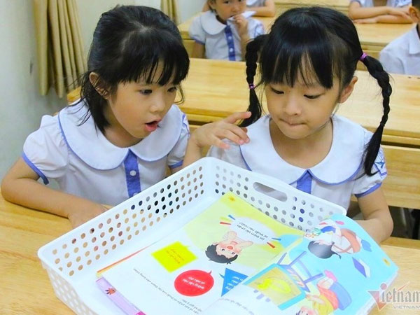 Bộ GD-ĐT nói gì về 52.000 học sinh lớp 1 bị xếp loại chưa hoàn thành?