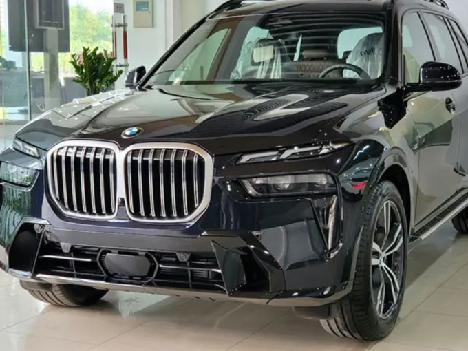 Loạt ô tô gầm cao Subaru, BMW giảm giá hàng trăm triệu đến cả tỷ đồng