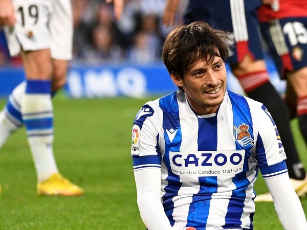 David Silva bất ngờ giải nghệ