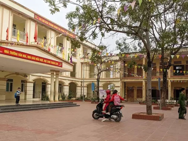 Hà Nội: Kỷ luật hiệu trưởng đánh giáo viên ngay tại trường